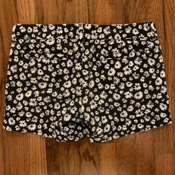 American Eagle Outfitters cotton shorts, daisies, size 8 - Picture 10 of 10
